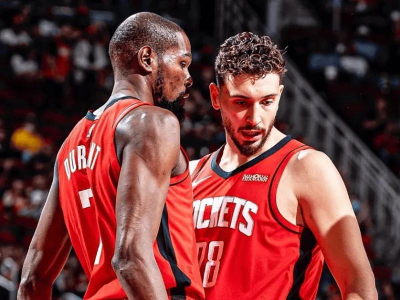 必发APP-申京现在的打法纯副作用！频繁三分要球毫无意义，防守还没态度！